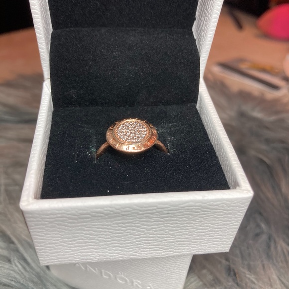 Pandora Ring